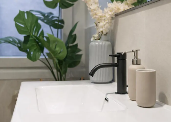 Hotiday Old Town Апартаменти